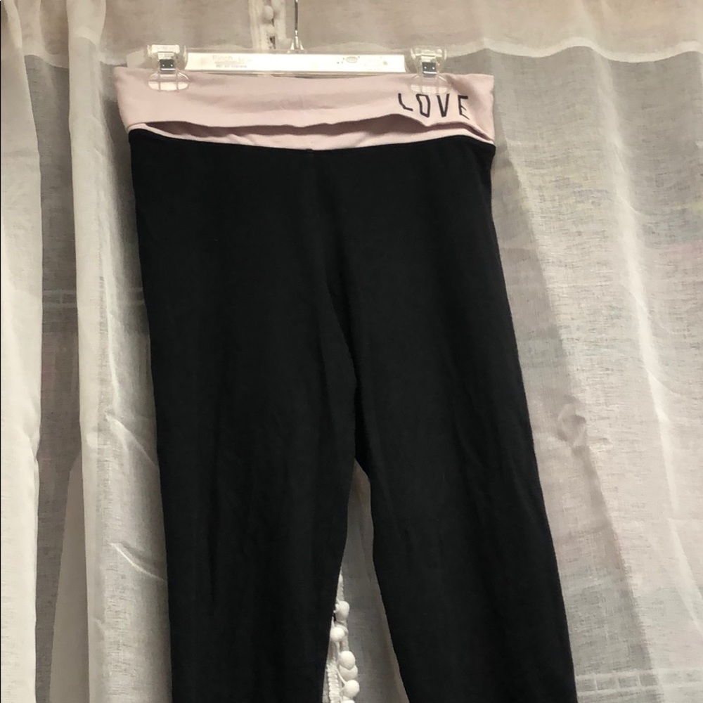 Pink by Victoria Secret leggings